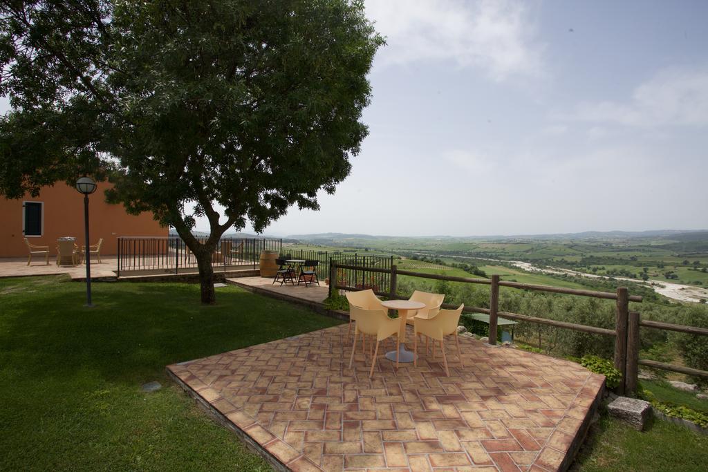 Bio Agriturismo Il Torrione Saturnia Eksteriør bilde